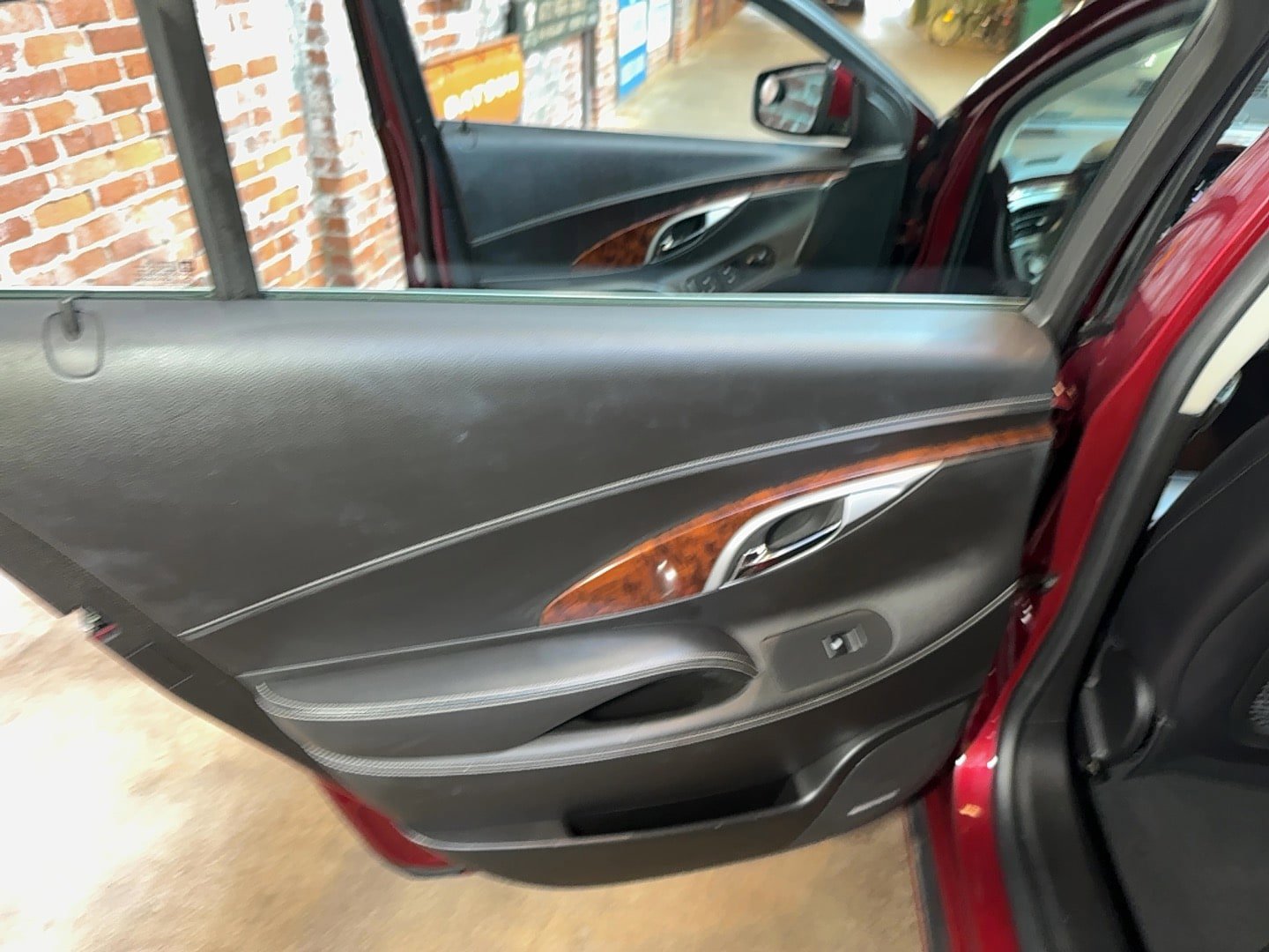 Used 2011 Buick LaCrosse CXS FWD image 49
