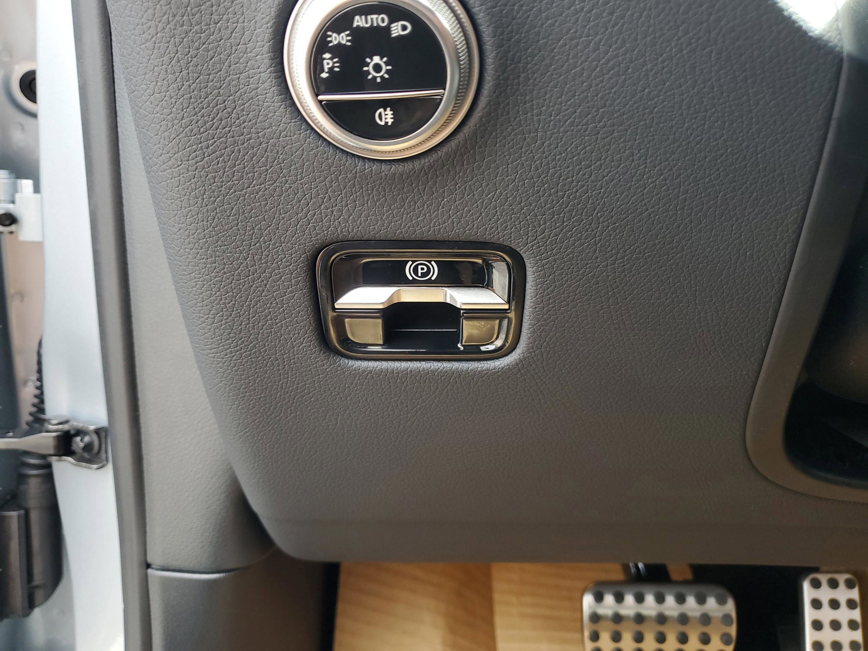 Certified 2026 Mercedes-Benz GLC 300 image 34