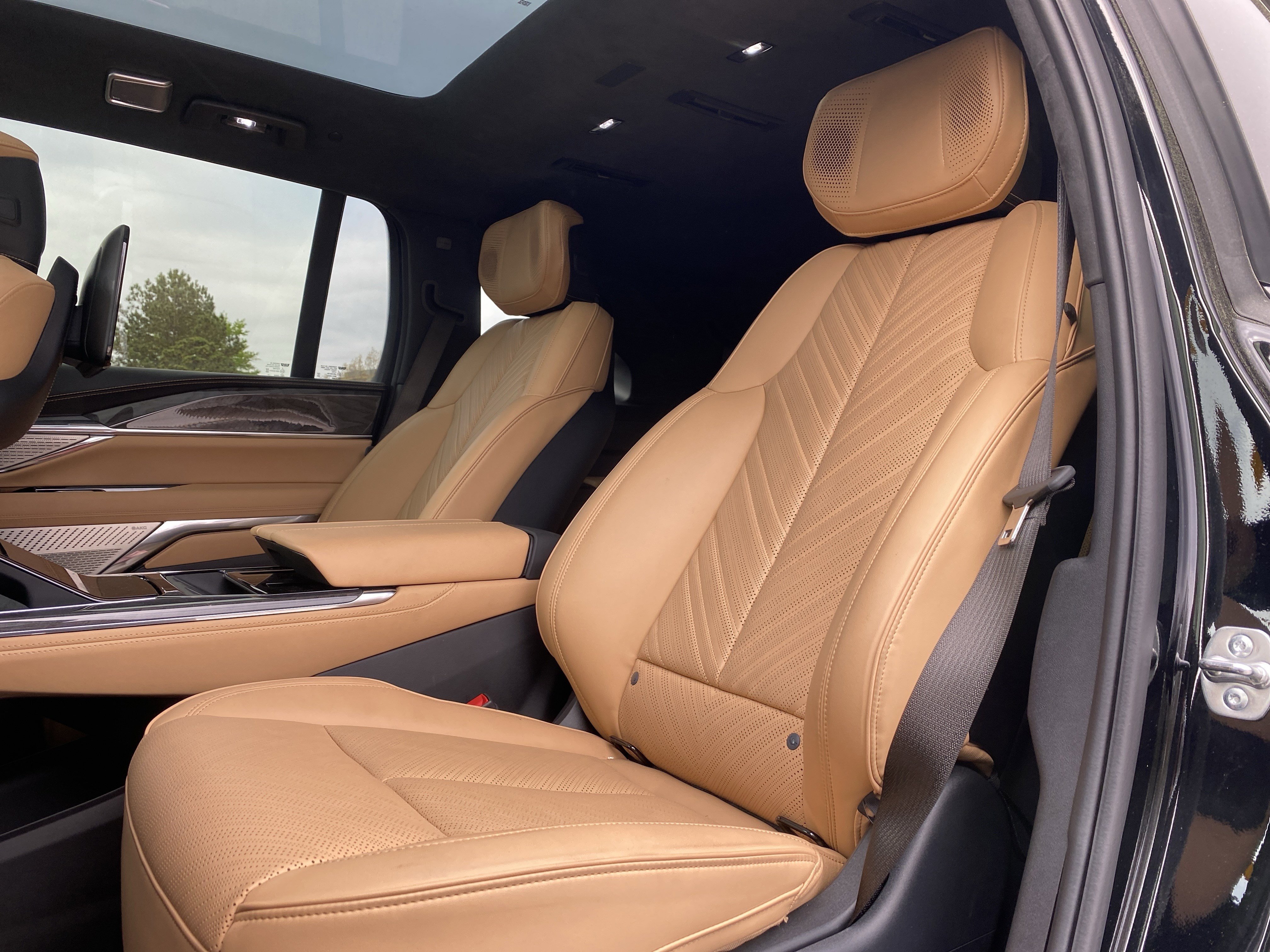 Used 2025 Cadillac Escalade IQ Sport 2 image 8