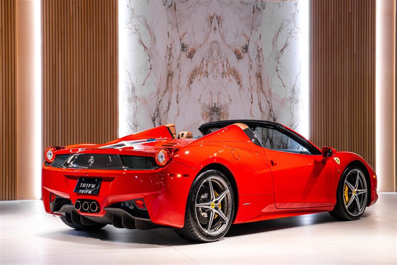 Used 2014 Ferrari 458 Spider RWD image 5