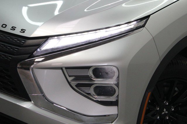 New 2026 Mitsubishi Eclipse Cross LE AWD/4WD image 2