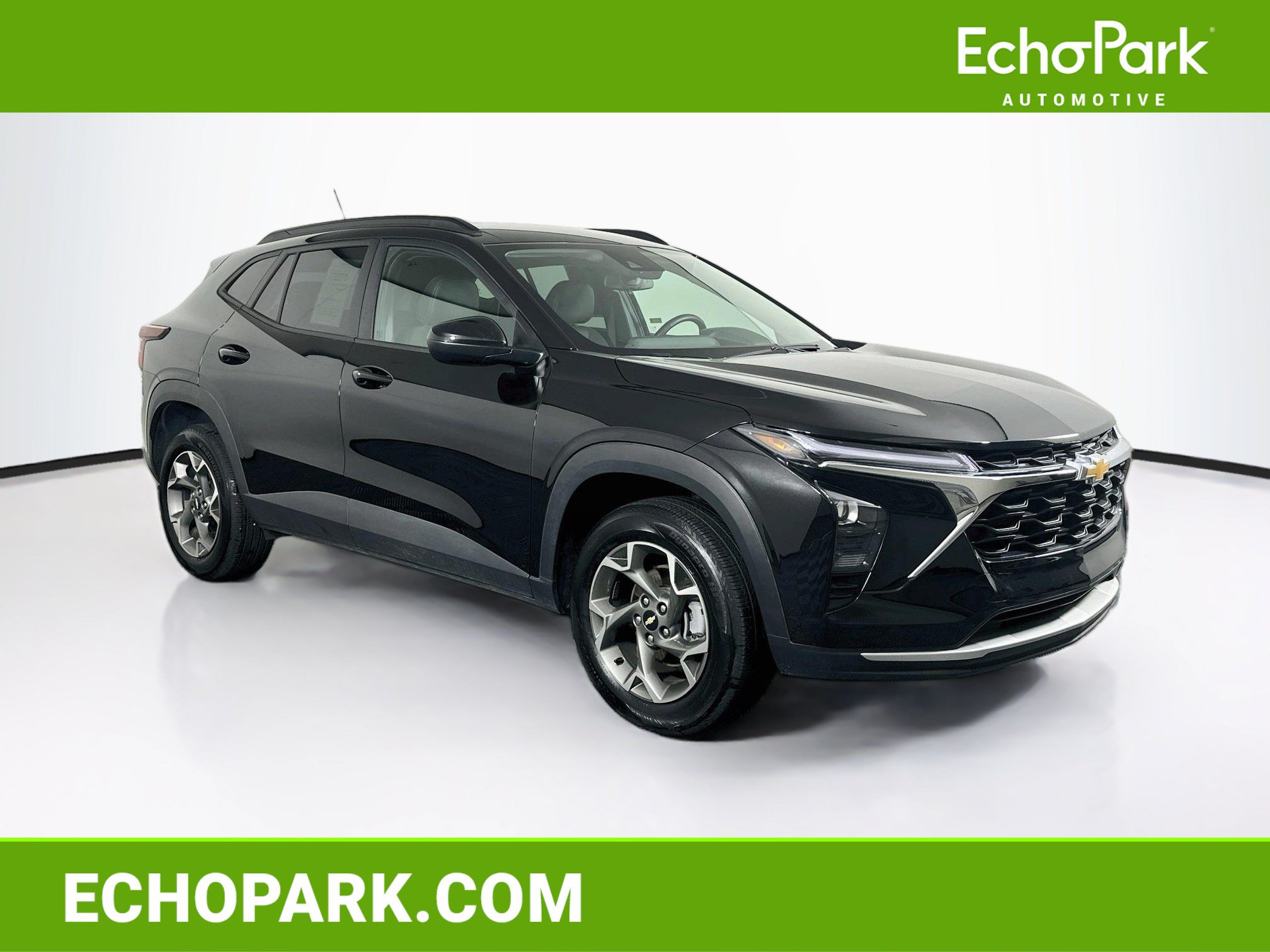 Used 2026 Chevrolet Trax LT w/ LT Convenience Package FWD image 1