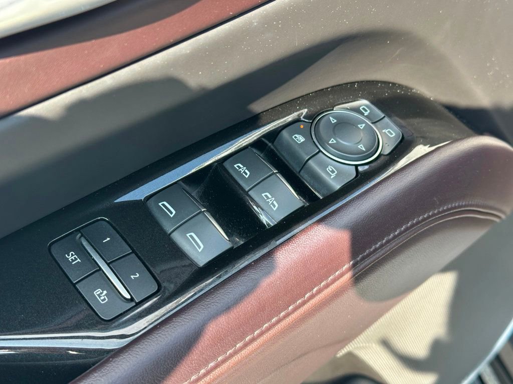 Used 2023 Cadillac Escalade Sport Platinum w/ LPO, ONYX Package AWD/4WD image 20