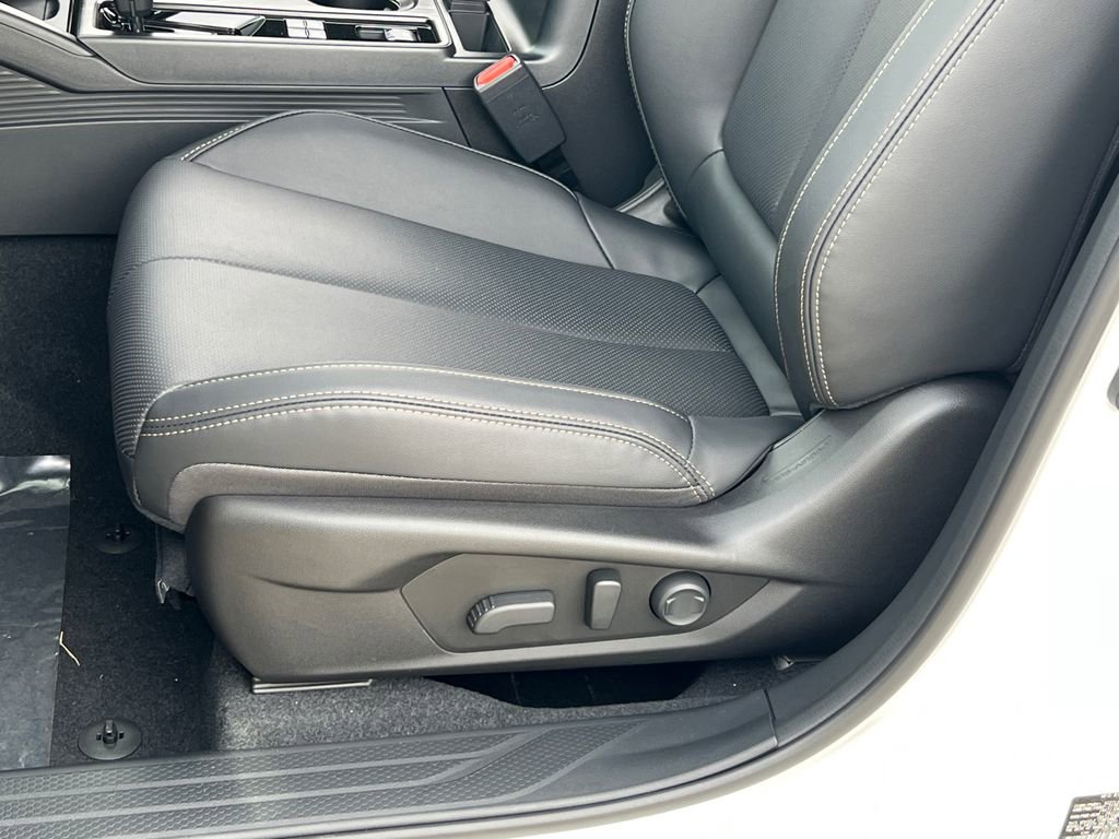 New 2026 Subaru Outback Limited AWD/4WD image 30