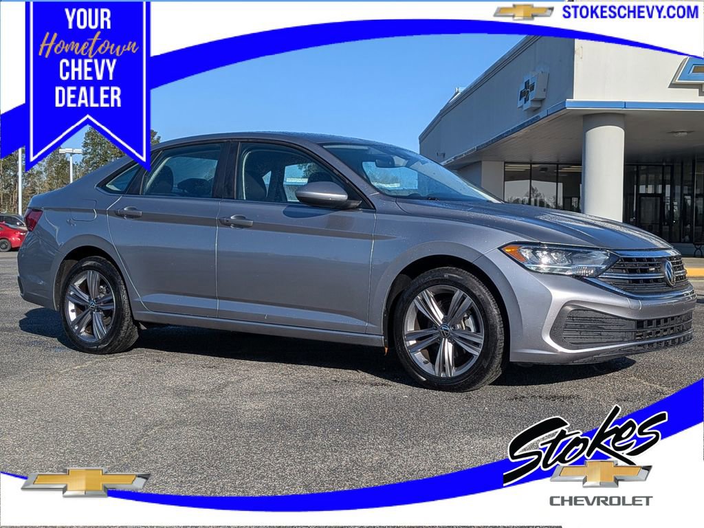 Used 2024 Volkswagen Jetta SE image 1