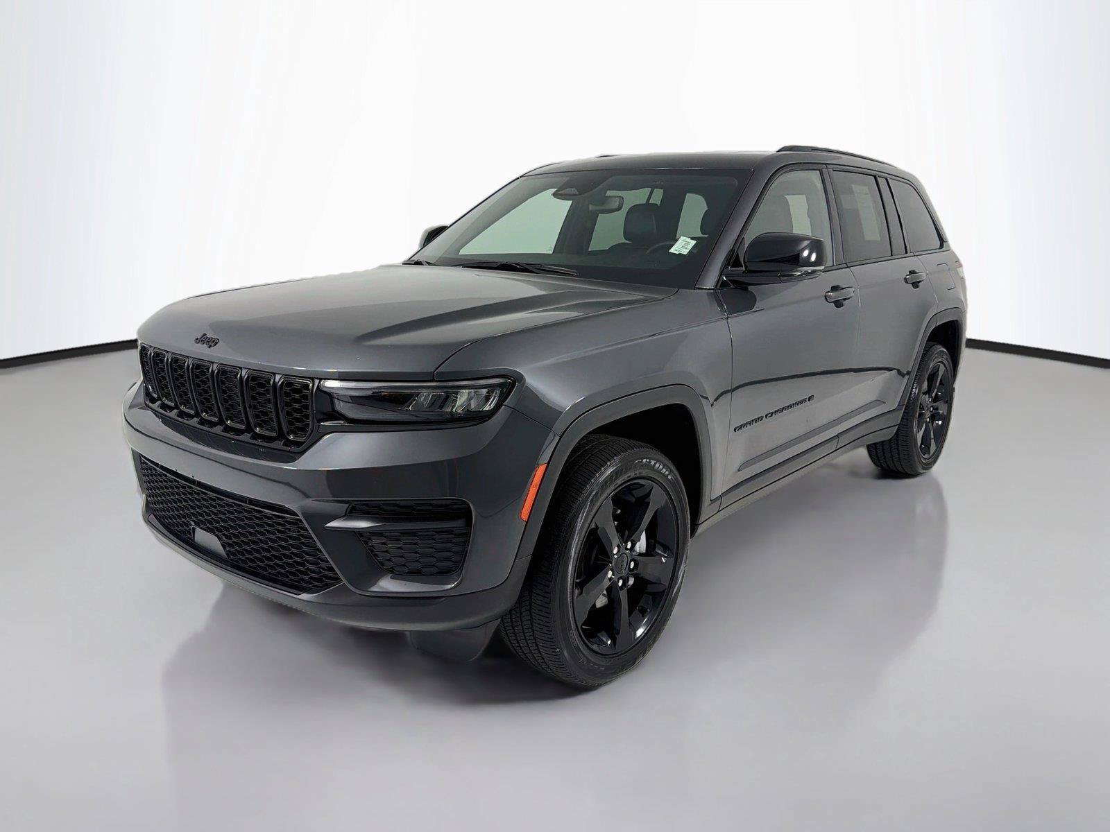Used 2022 Jeep Grand Cherokee Altitude