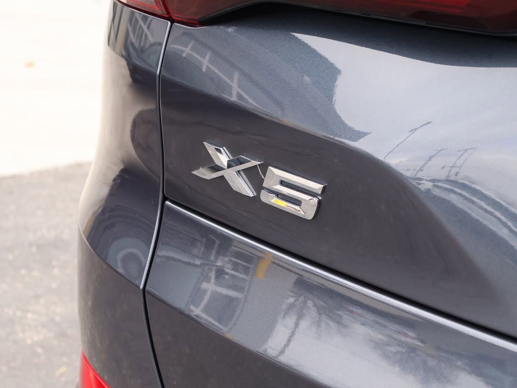 Used 2022 BMW X5 xDrive45e w/ Luxury Seating Package image 10