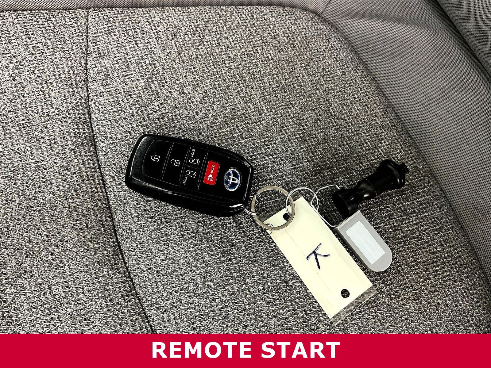 Used 2022 Toyota Sienna LE FWD image 29