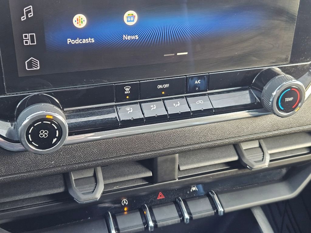 Certified 2024 Chevrolet Colorado W/T image 22