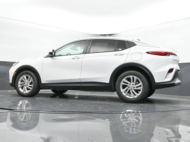 Used 2025 Buick Envista Preferred image 46