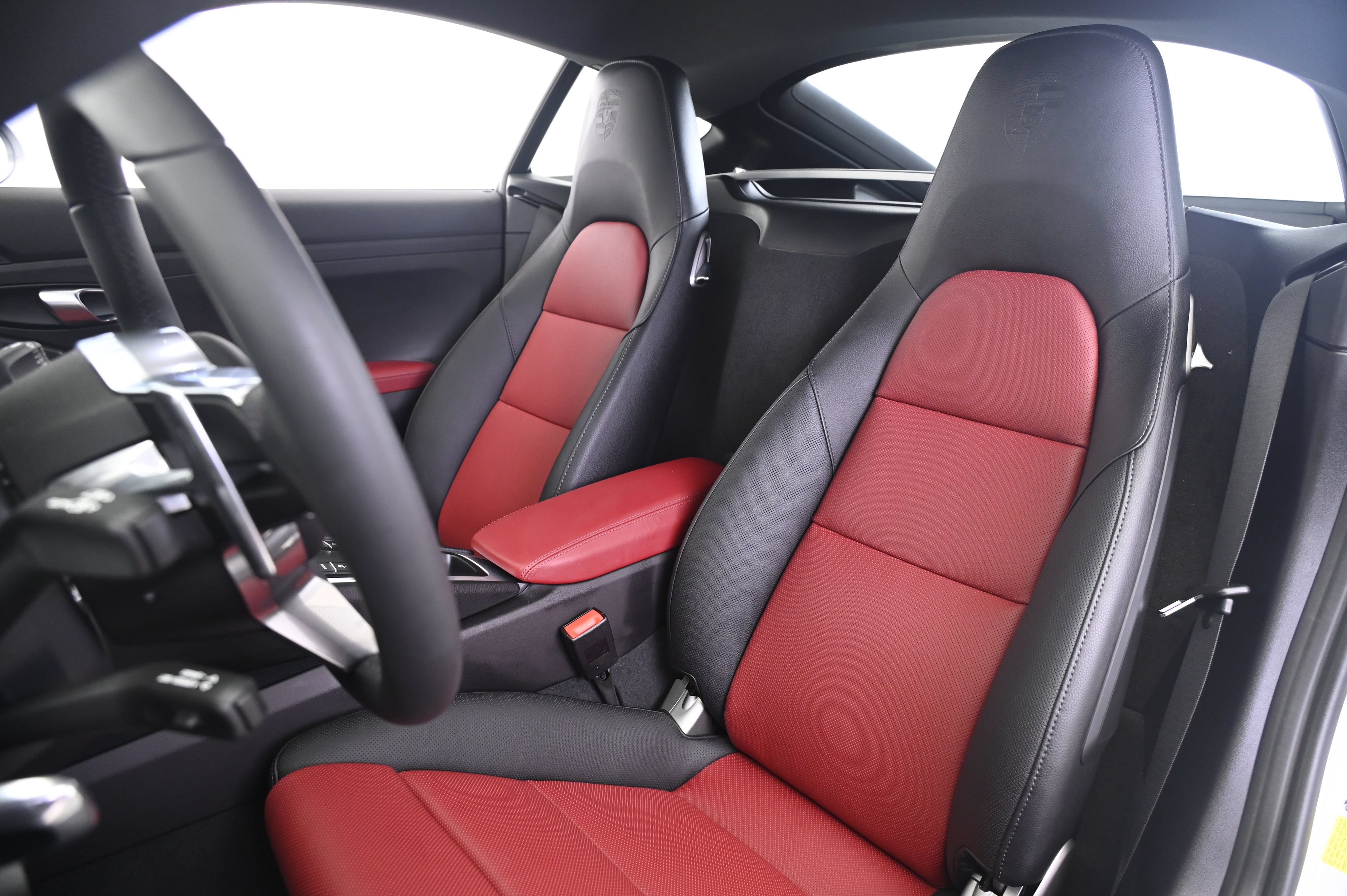 Certified 2024 Porsche 718 Cayman S RWD image 5