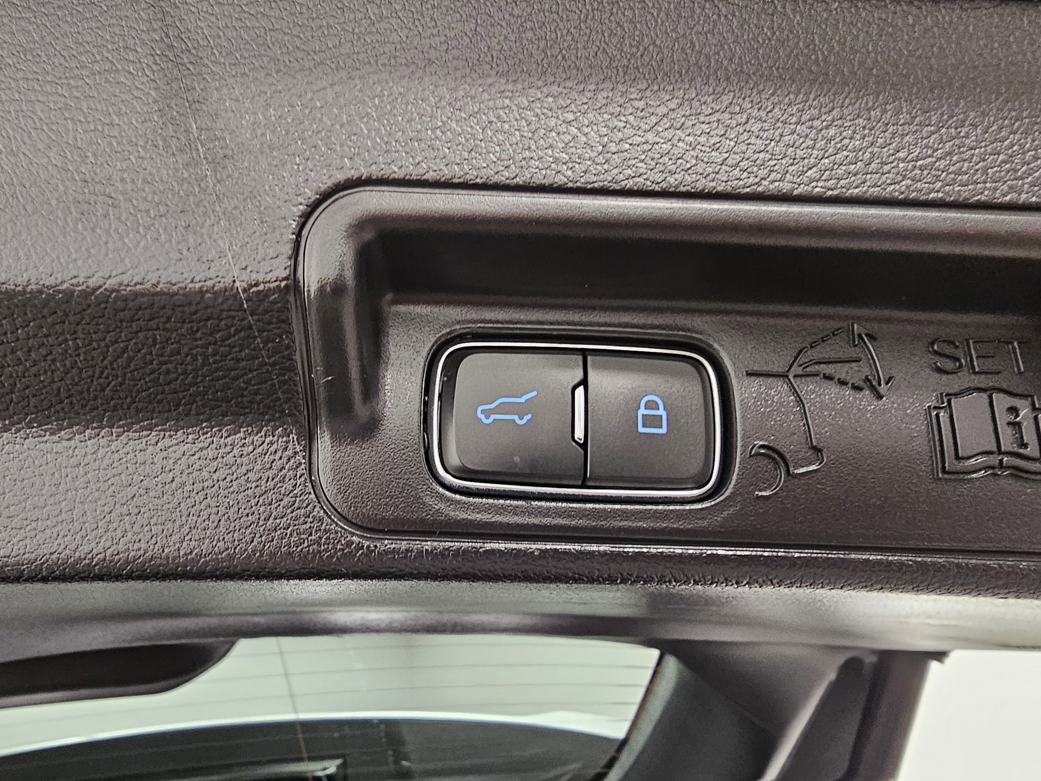 Used 2022 Ford Explorer ST w/ Equipment Group 401A image 16