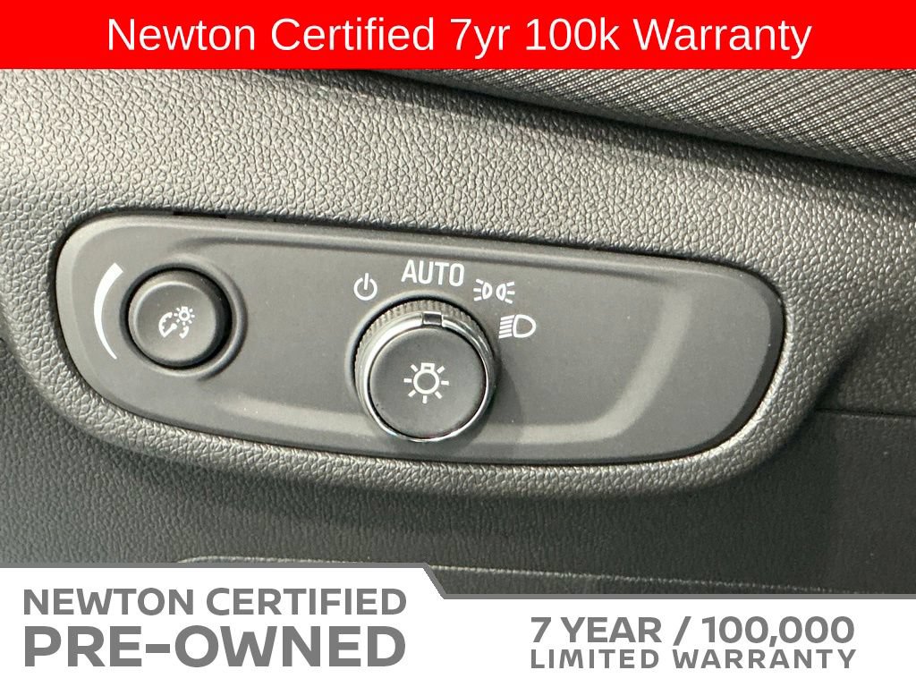 Used 2025 Chevrolet TrailBlazer RS w/ Convenience Package FWD image 39