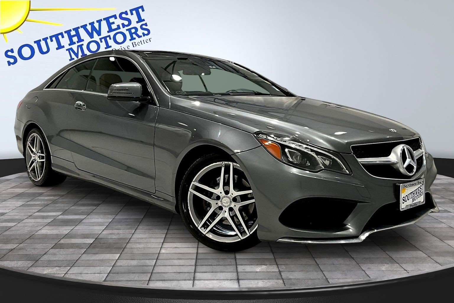 Used 2017 Mercedes-Benz E 400 4MATIC Coupe image 3