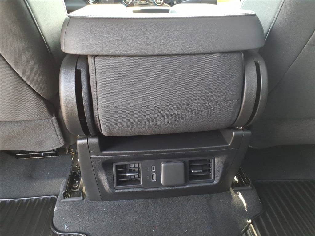 New 2026 GMC Sierra 1500 Elevation image 12