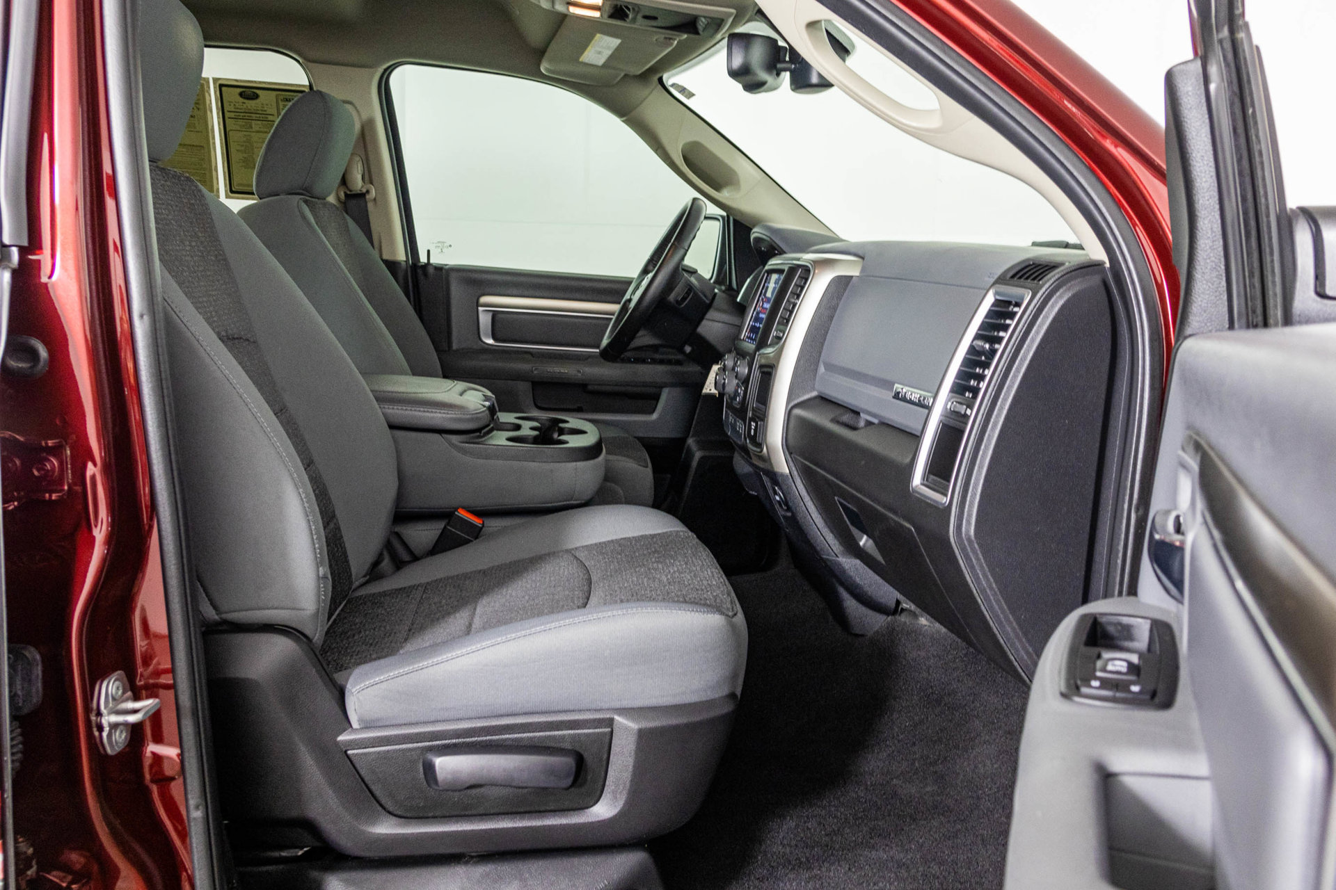 Used 2018 RAM 1500 Big Horn RWD image 47