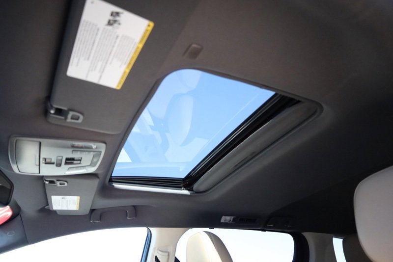 Used 2022 Toyota Sienna XLE image 30