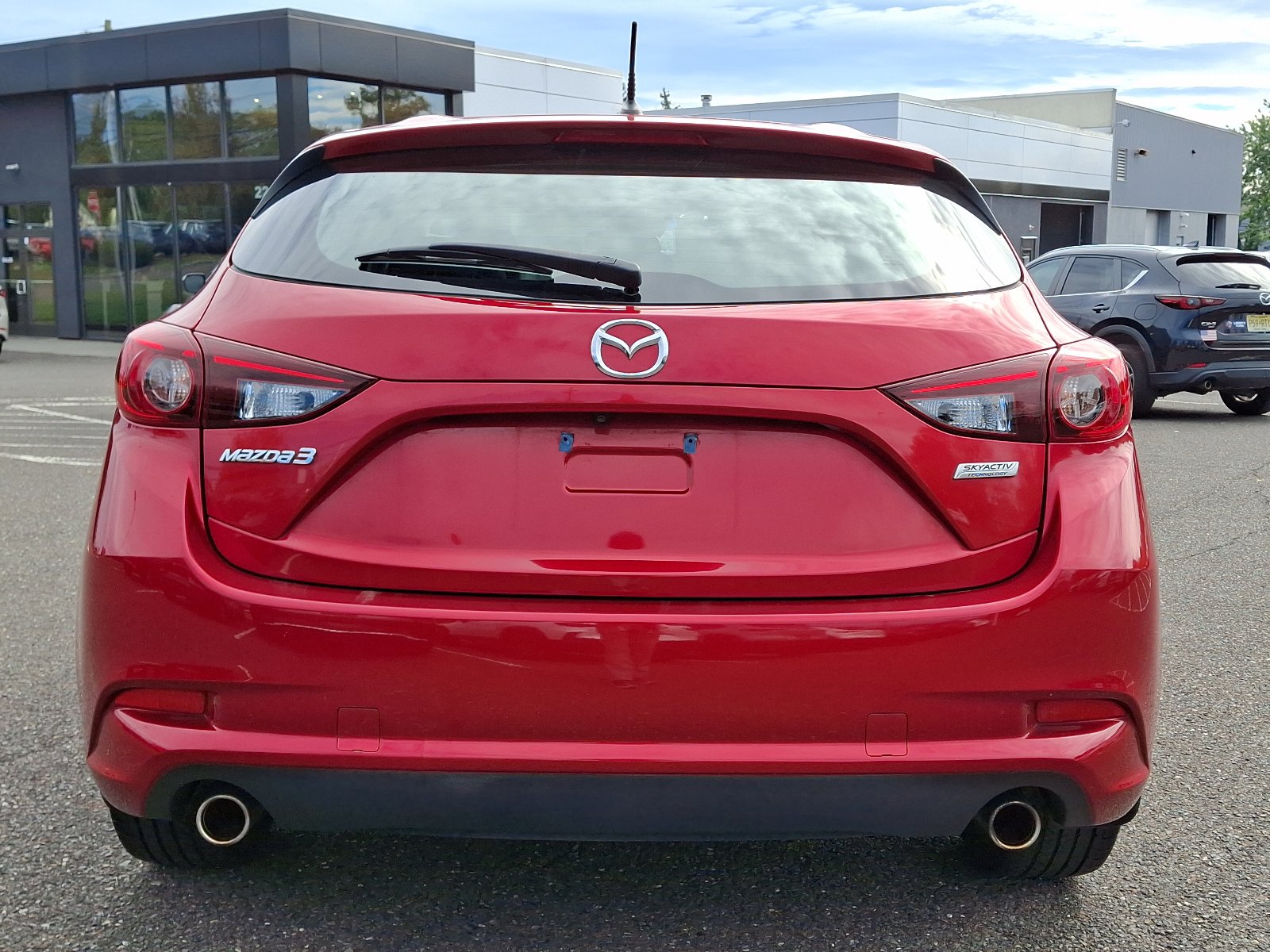 Used 2018 MAZDA MAZDA3 Touring image 5