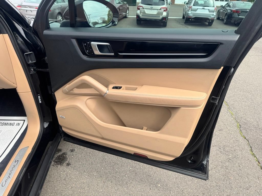 Used 2019 Porsche Cayenne S AWD/4WD image 24