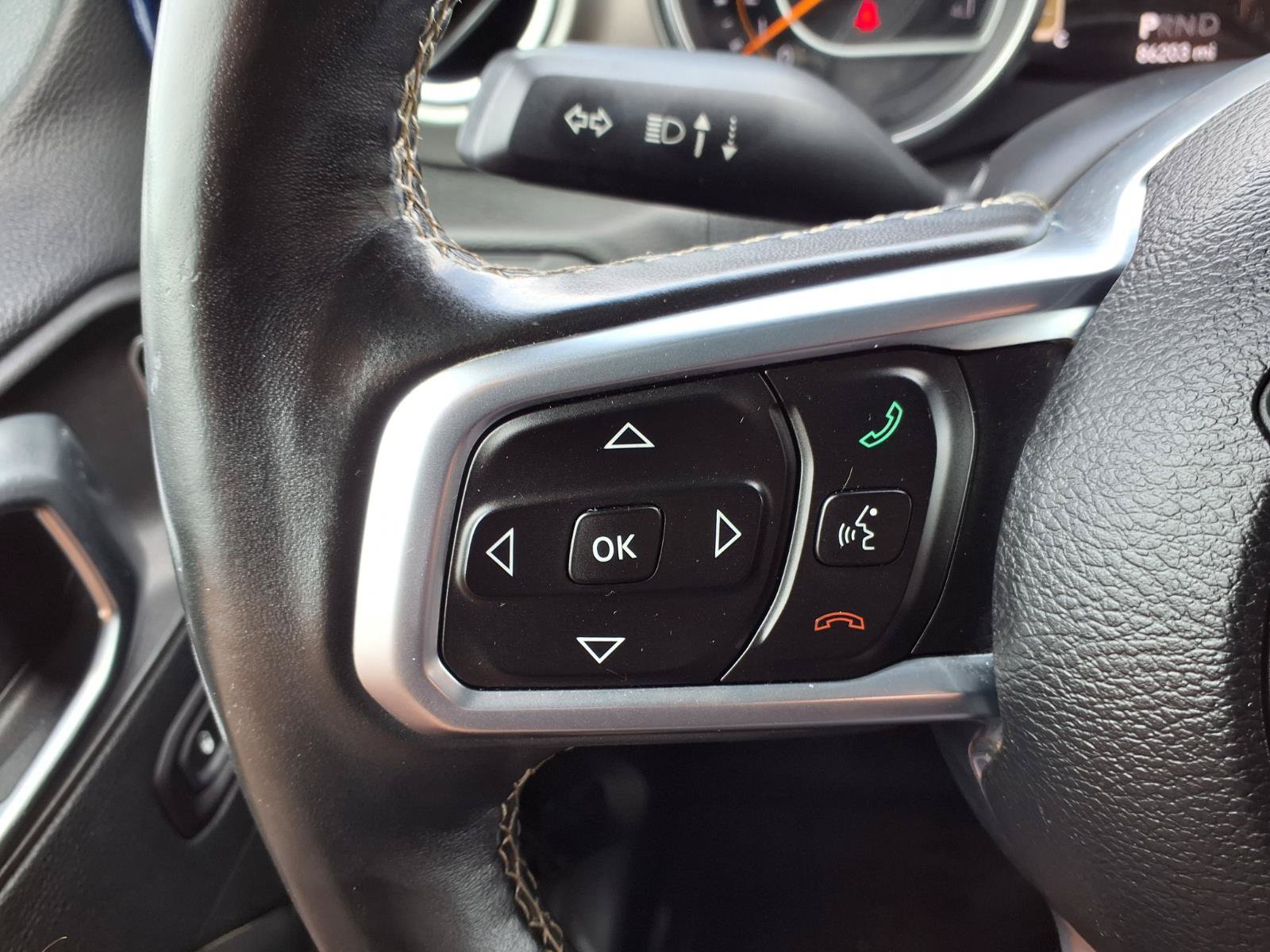 Used 2018 Jeep Wrangler Unlimited Sahara AWD/4WD image 15