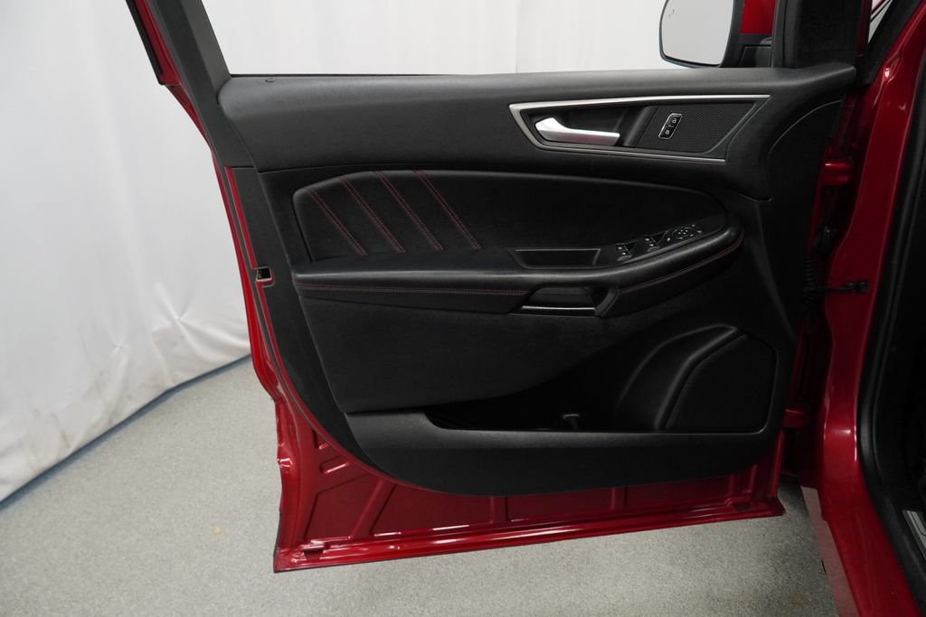 Used 2021 Ford Edge ST-Line FWD image 23
