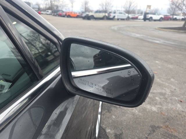 Used 2019 Ford Fusion SE image 5