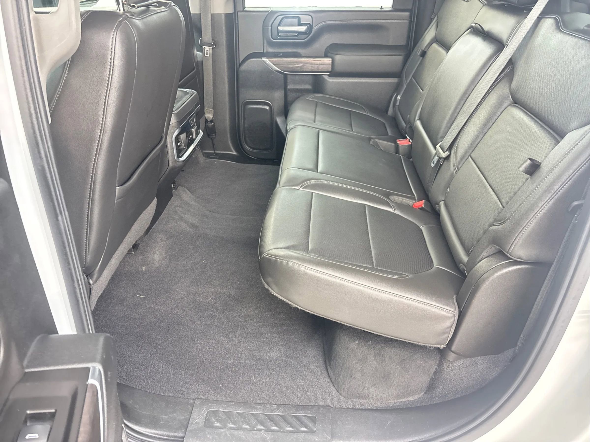 Used 2020 Chevrolet Silverado 2500 LTZ AWD/4WD image 14