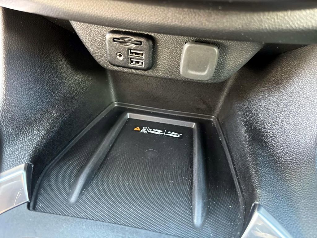 Used 2023 Chevrolet Traverse RS w/ LPO, Floor Liner Package image 24