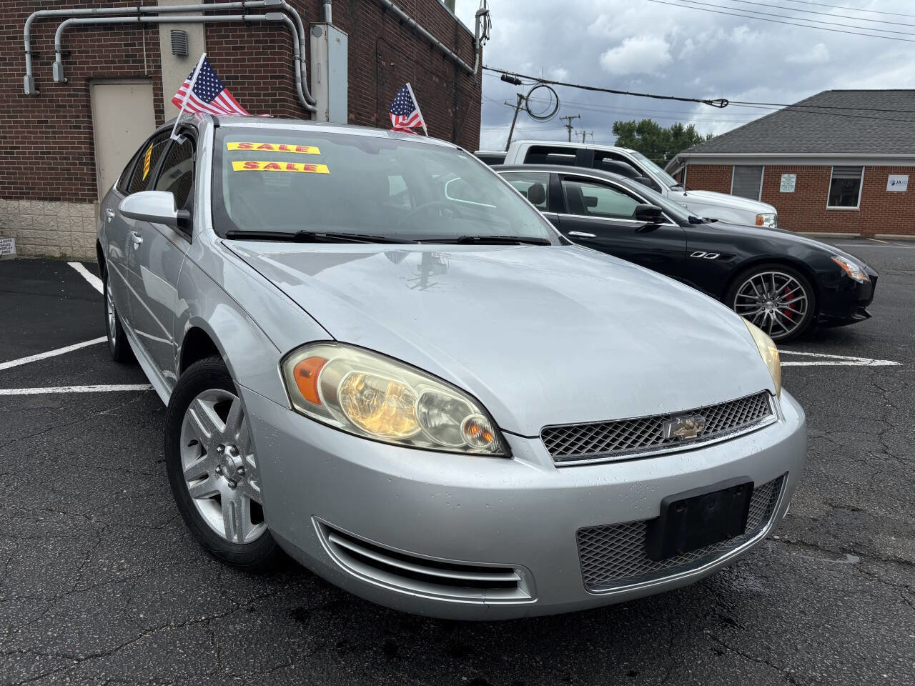 Used 2014 Chevrolet Impala LT w/ LT Sunroof Package image 2