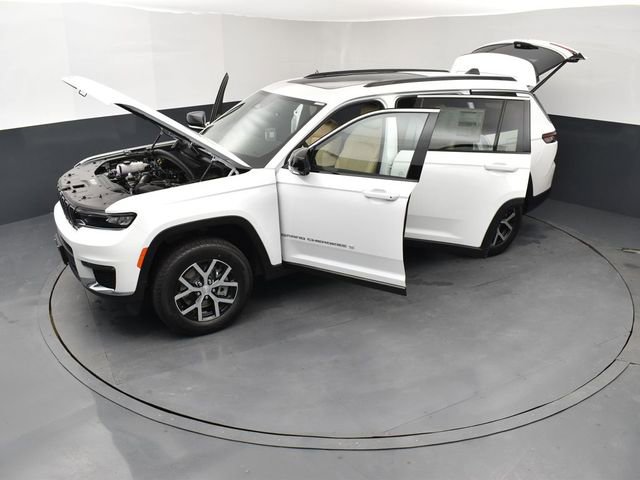 New 2025 Jeep Grand Cherokee L Limited w/ Trailer Tow Package image 27