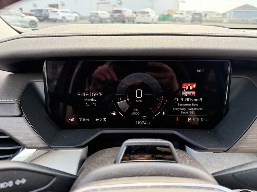 Used 2025 GMC Acadia Denali w/ Super Cruise Package image 10