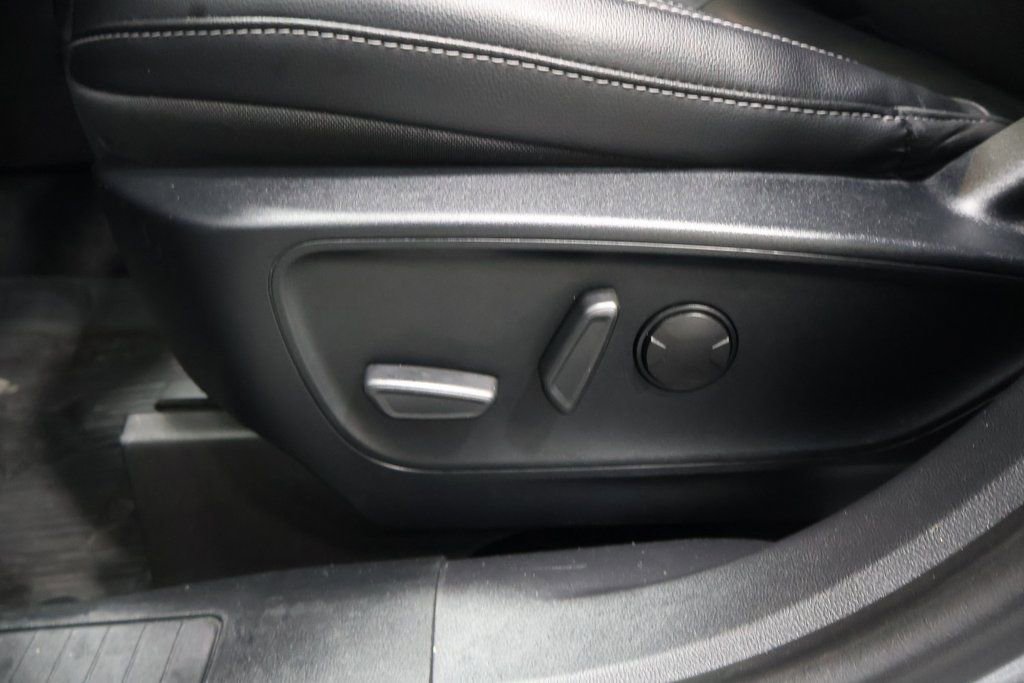 Used 2021 Ford Escape Titanium w/ Class II Trailer Tow Package image 14