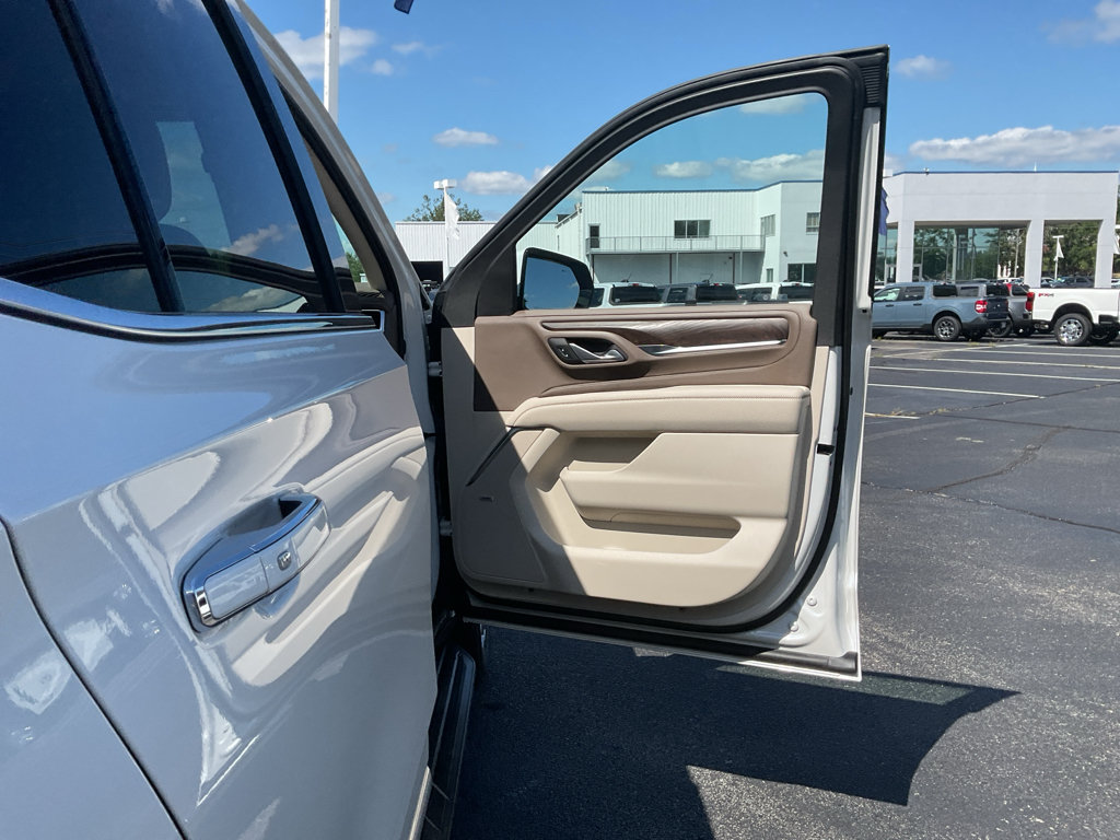 Used 2024 GMC Yukon Denali AWD/4WD image 53