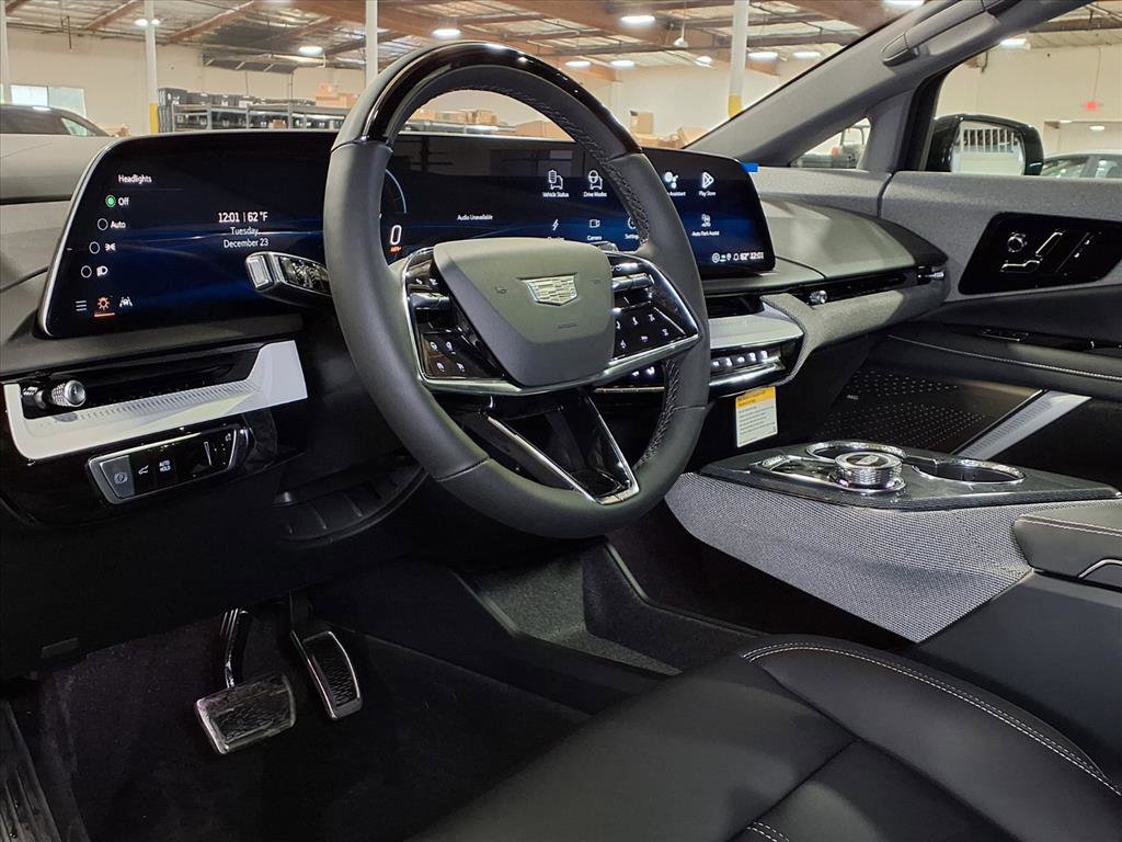 New 2026 Cadillac Optiq Sport 1 image 15