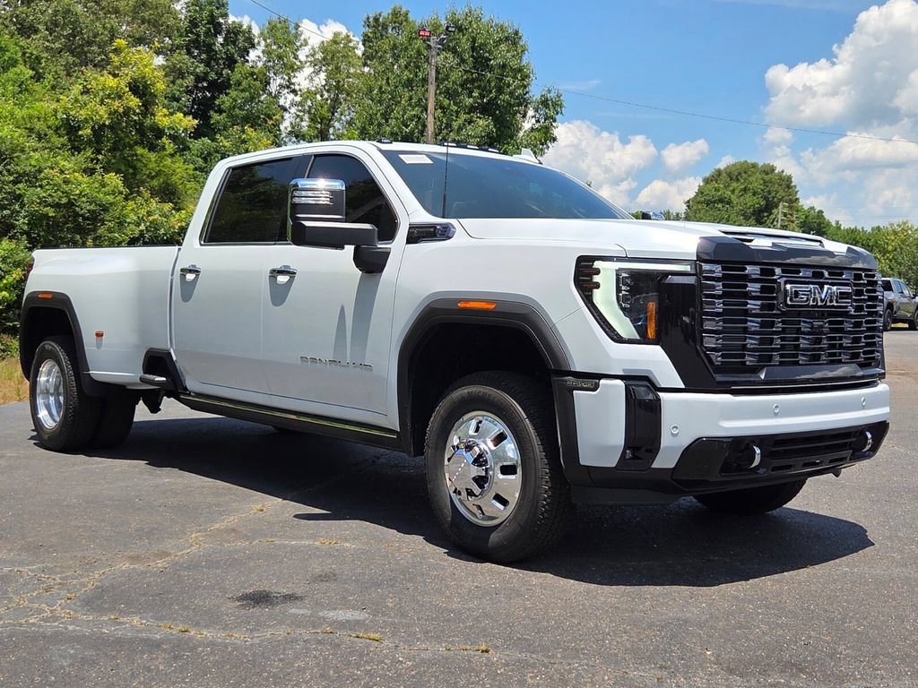 New 2026 GMC Sierra 3500 Denali Ultimate AWD/4WD image 10