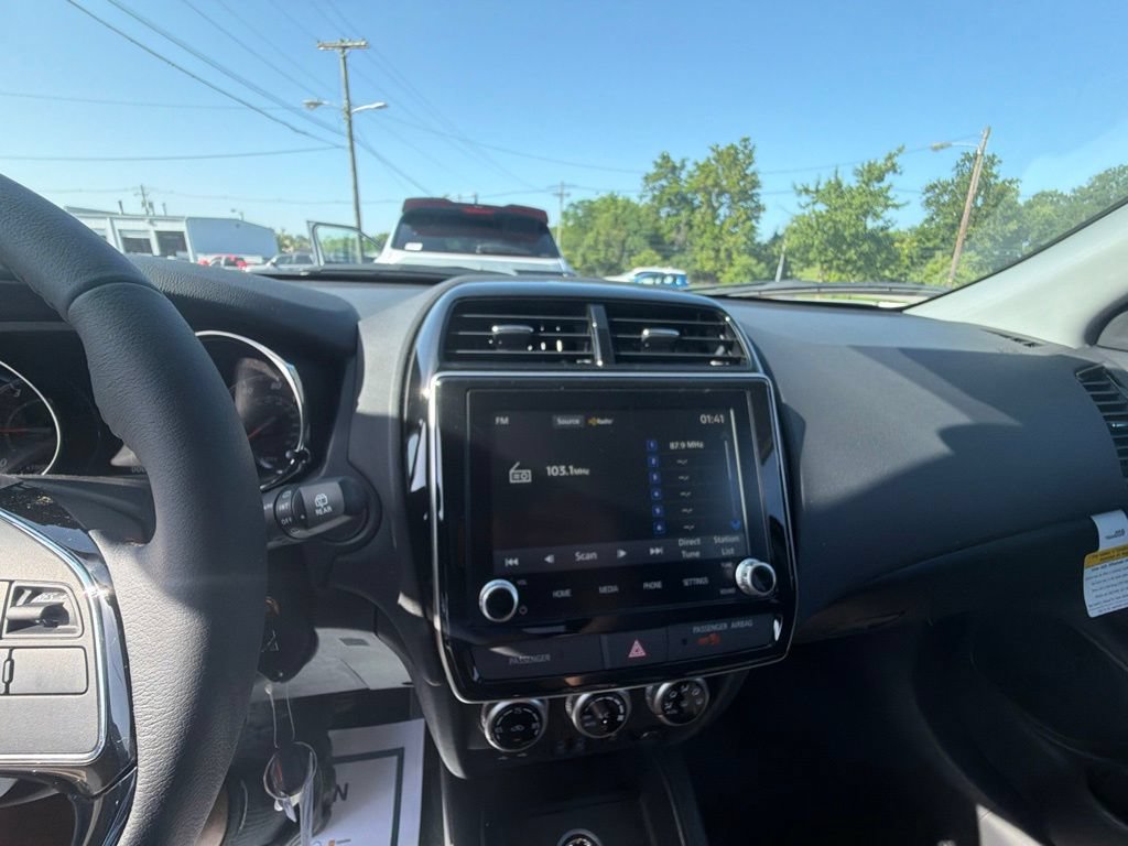 New 2026 Mitsubishi Outlander Sport LE AWD/4WD image 12
