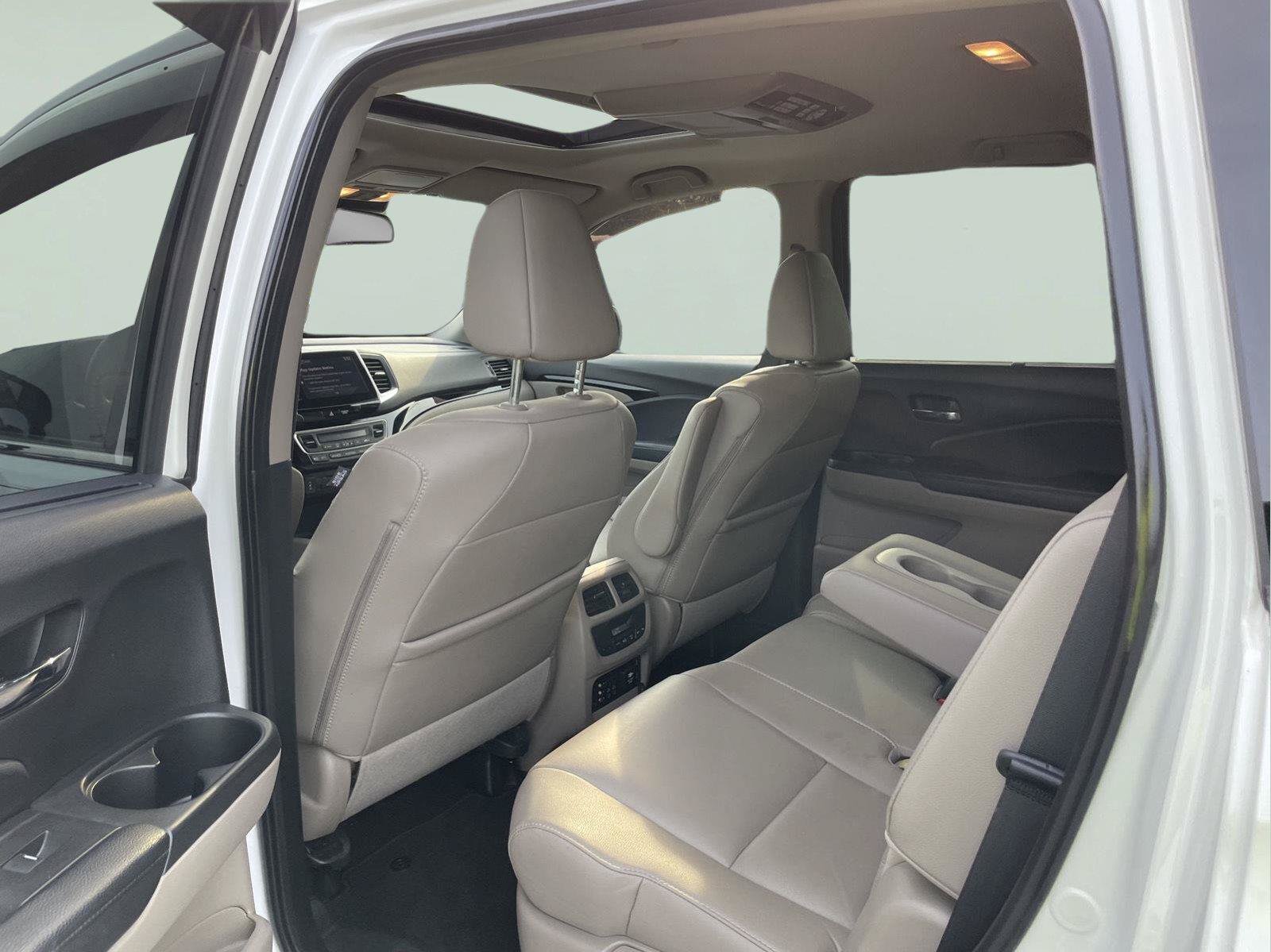 Used 2018 Honda Pilot Touring image 14