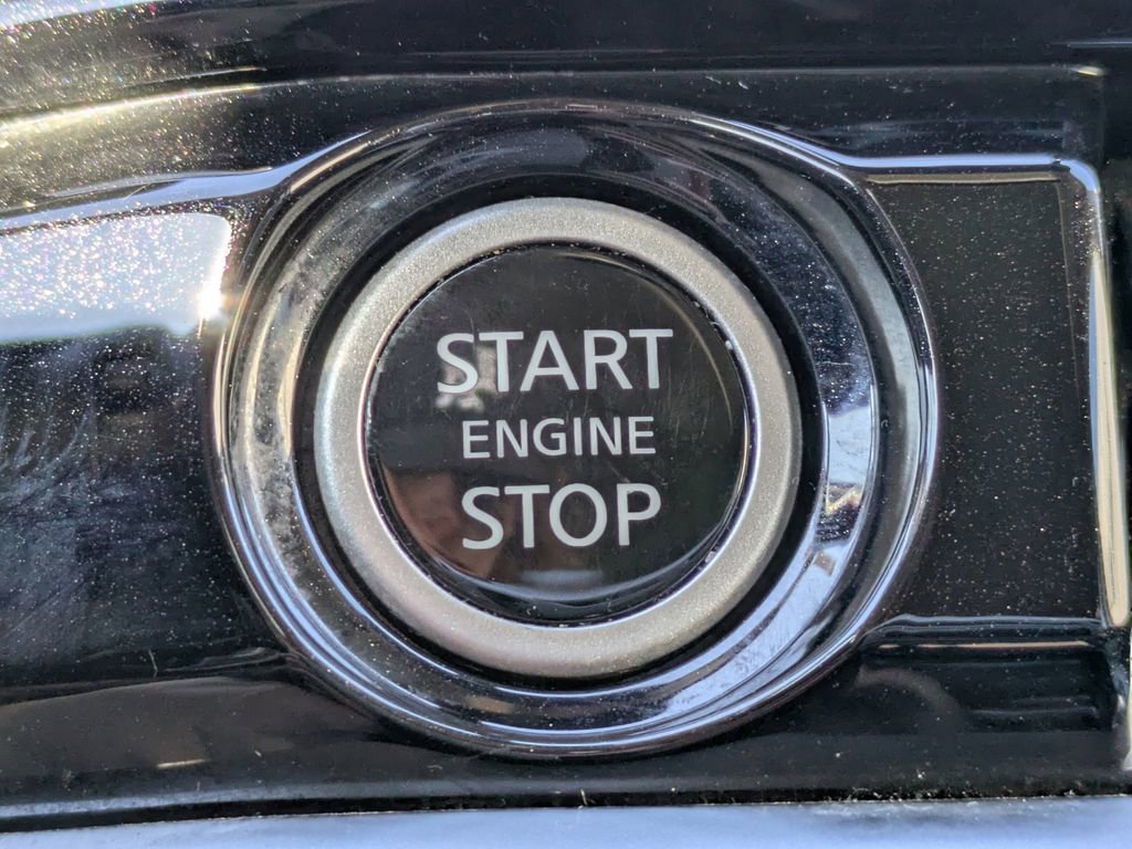 Certified 2024 Nissan Pathfinder SV image 28