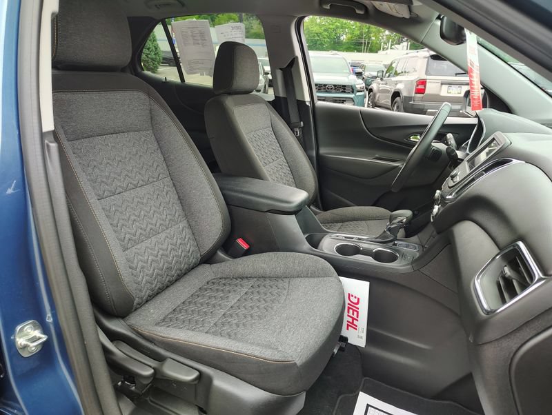 Used 2024 Chevrolet Equinox LT AWD/4WD image 21