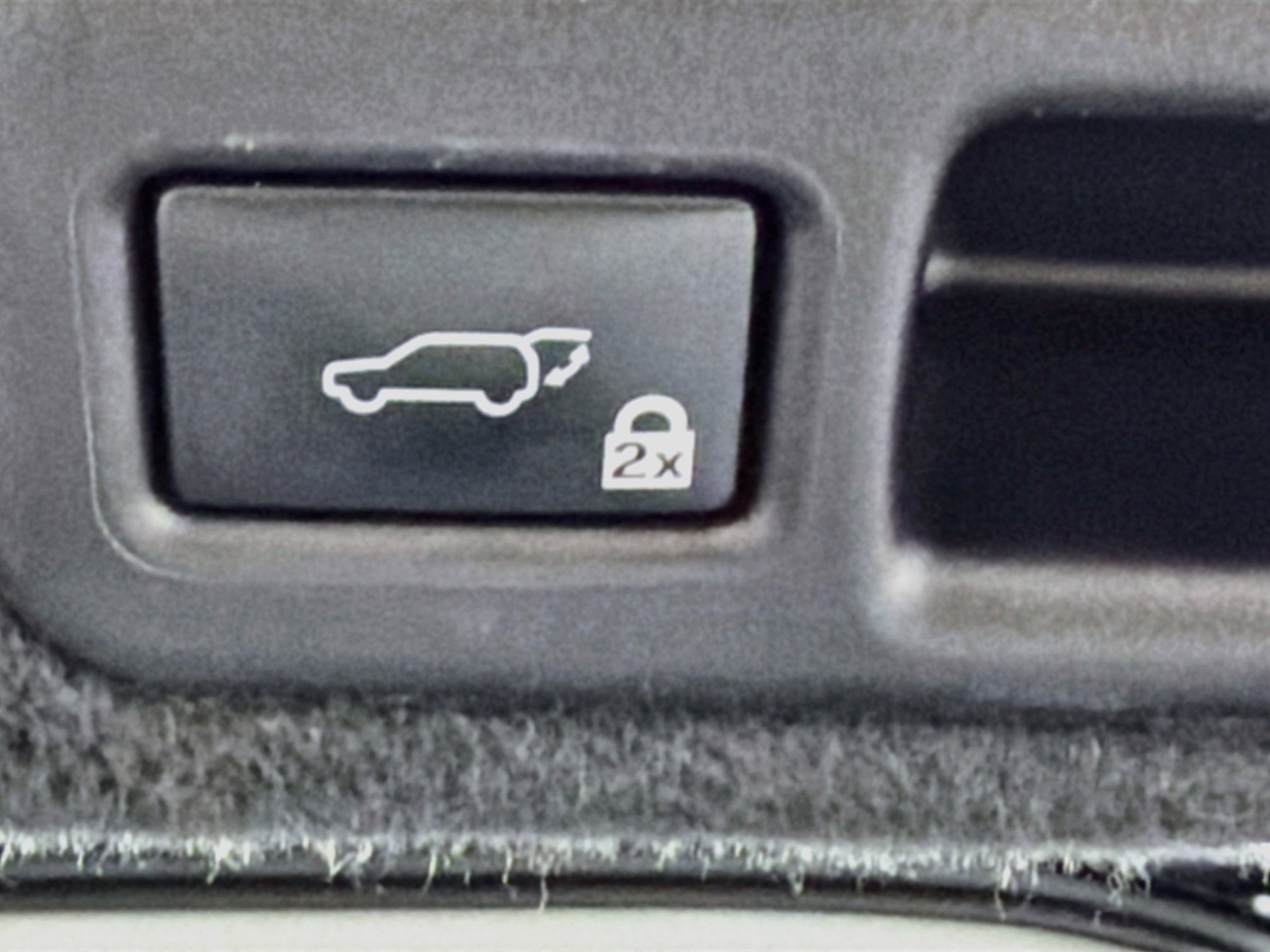 Used 2019 Lexus RX 450h AWD image 29