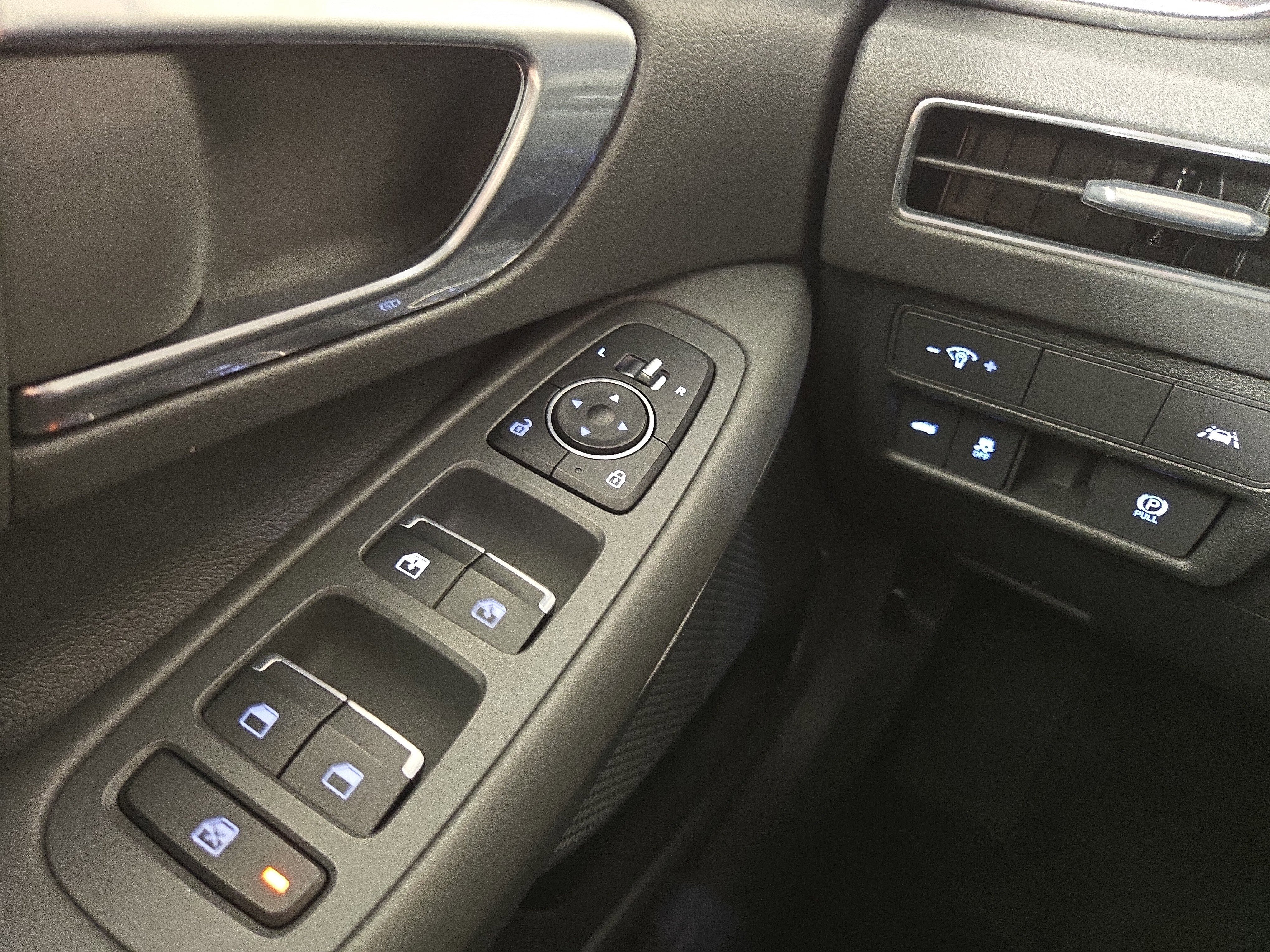 Used 2023 Hyundai Sonata SEL Plus image 30