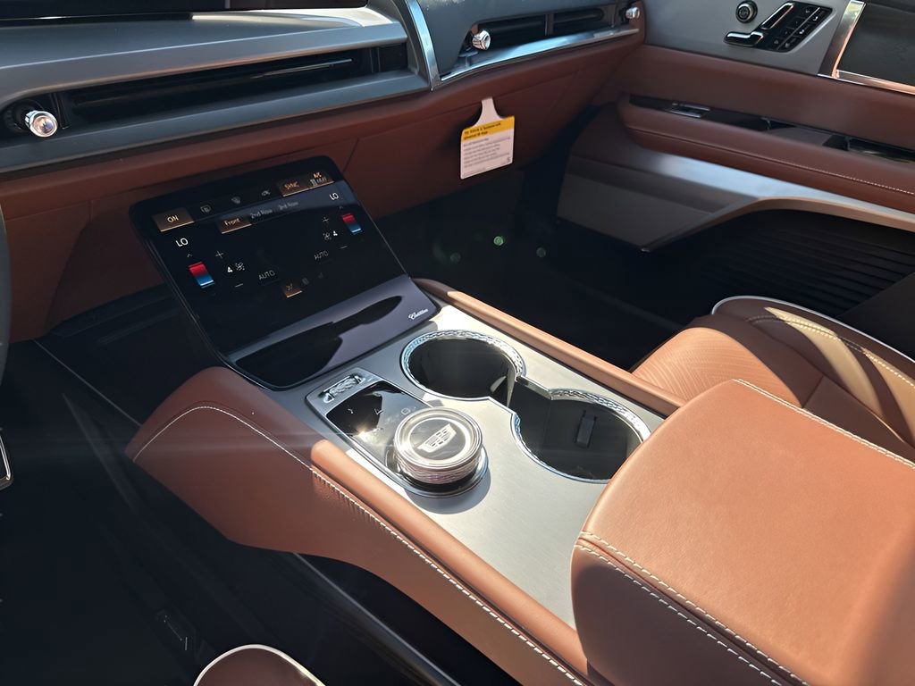 New 2026 Cadillac Vistiq Platinum w/ LPO, Floor Liner Package image 34