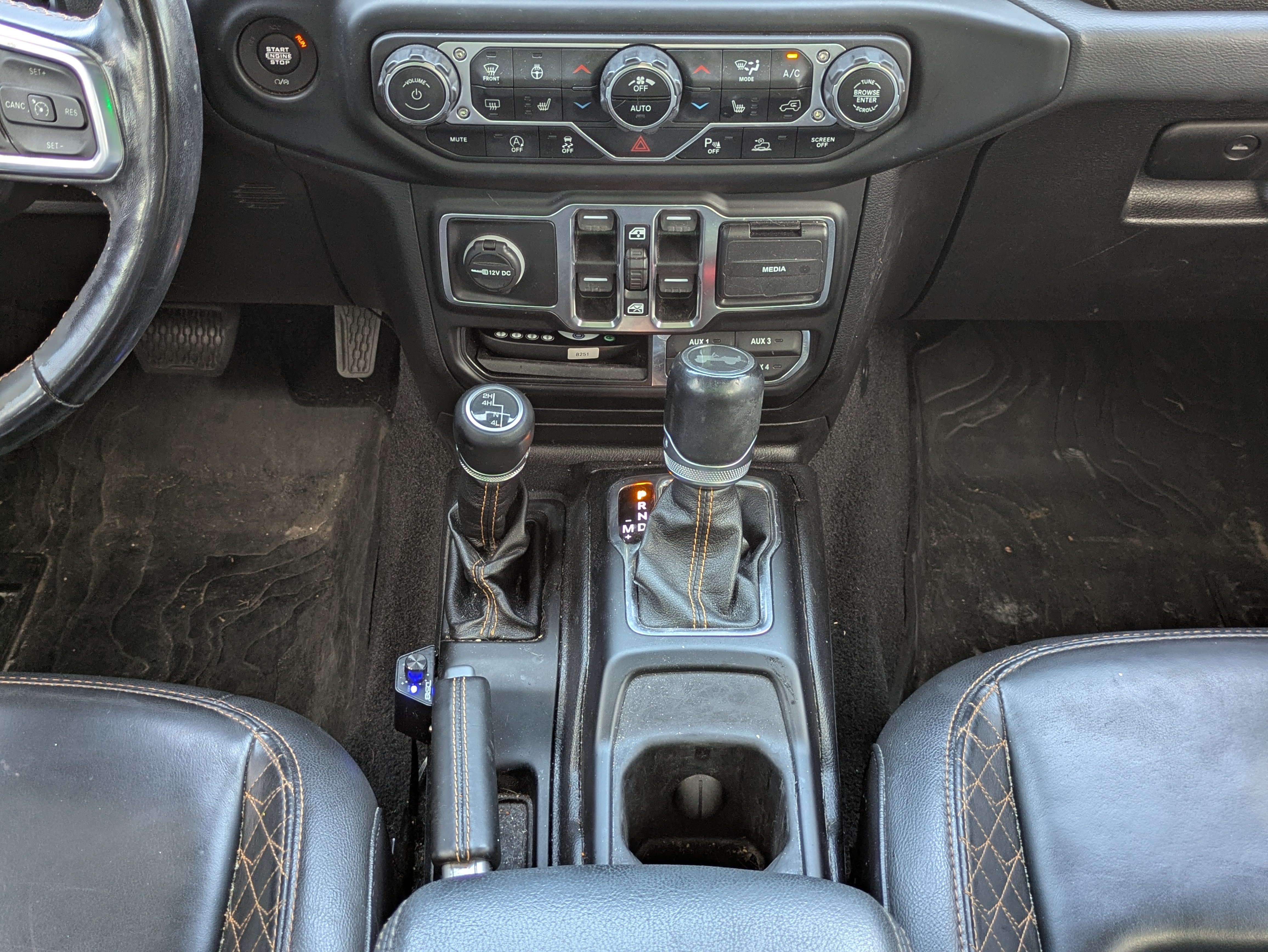 Used 2021 Jeep Wrangler Unlimited Sahara AWD/4WD image 19