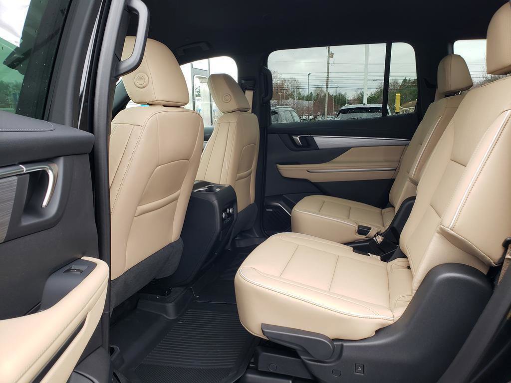 New 2026 Buick Enclave Preferred w/ Power Package image 12