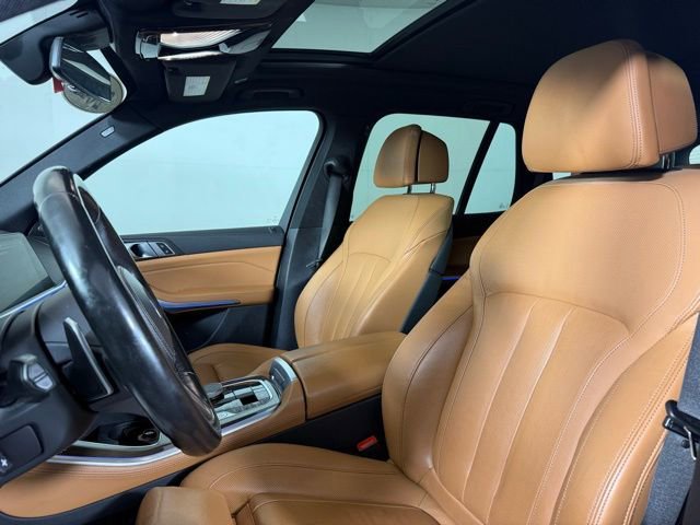 Used 2021 BMW X5 M50i w/ Premium Package image 6