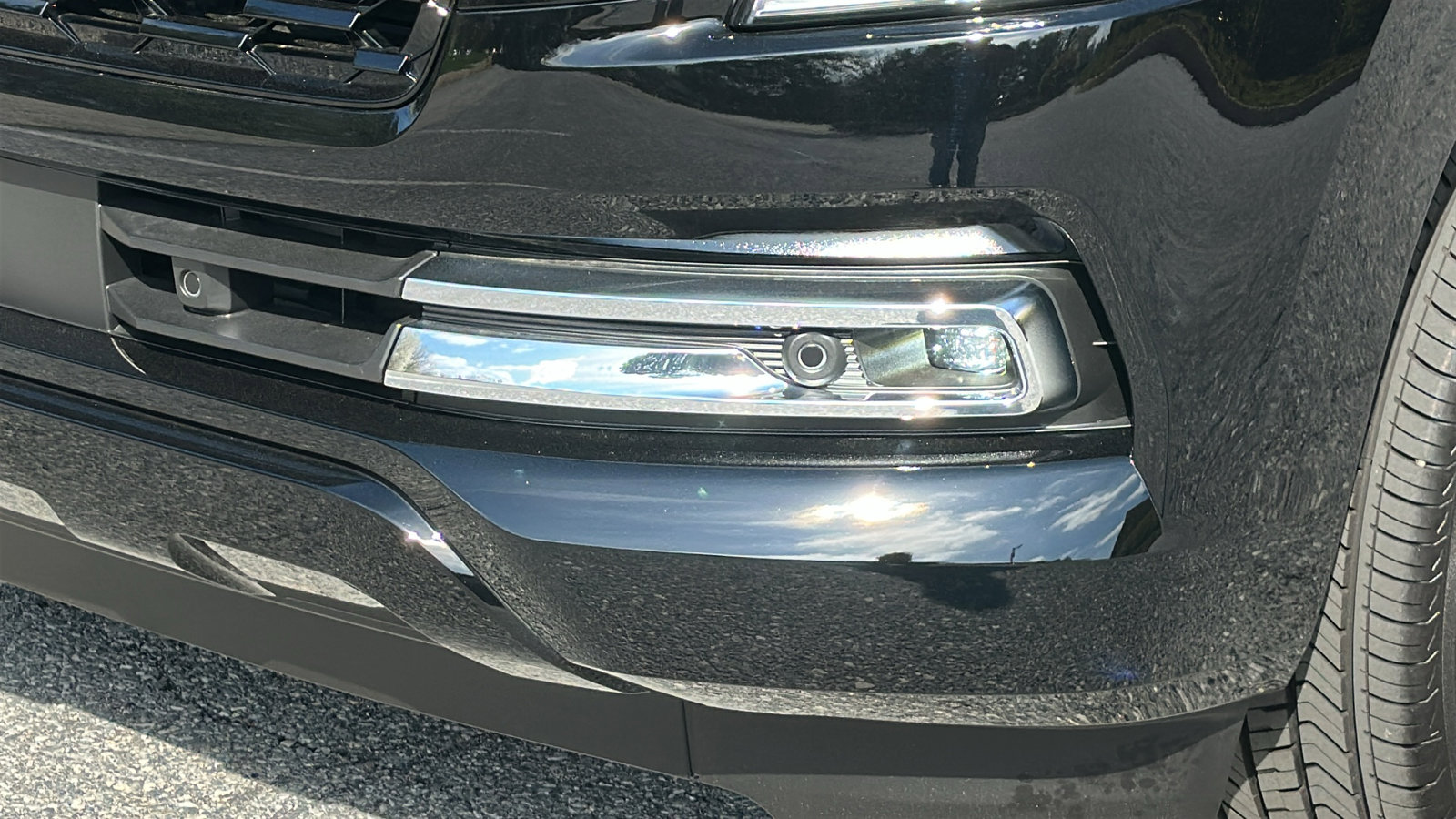 Certified 2026 Nissan Armada Platinum image 5
