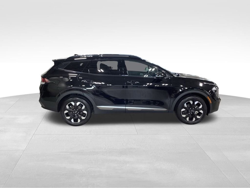 Certified 2023 Kia Sportage X-Line image 8