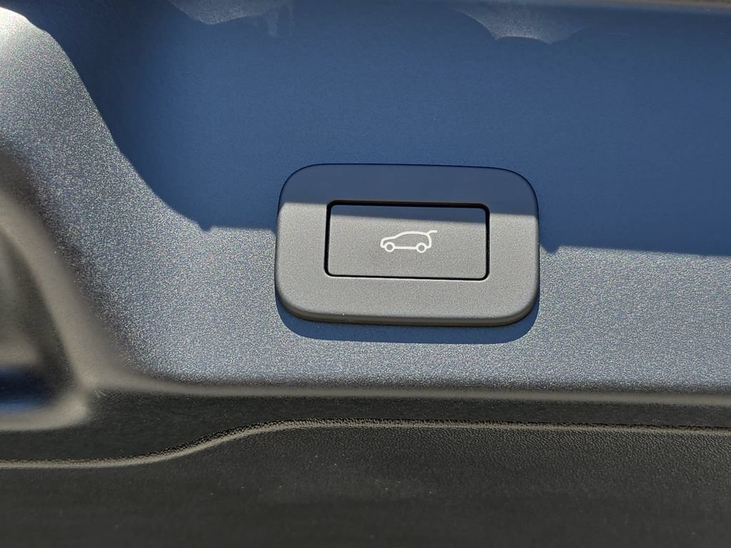 New 2026 Land Rover Range Rover Evoque S AWD/4WD image 13