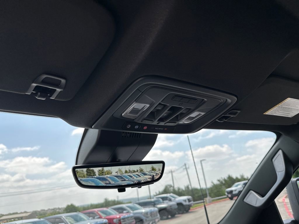 Used 2026 GMC Sierra 2500 AT4 w/ AT4 Premium Plus Package AWD/4WD image 25