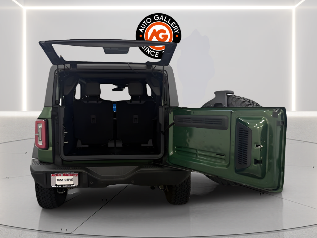 Used 2025 Ford Bronco Badlands AWD/4WD image 9